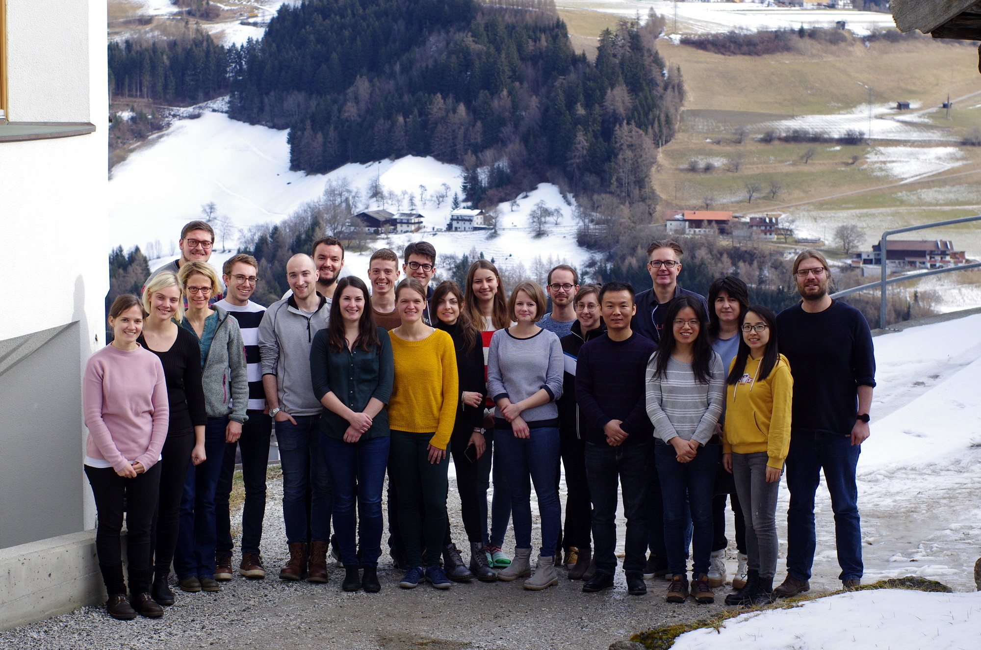 Libuda Group, Schönberg 2020 - (With guests: Prof. Julia Kunze-Liebhäuser, Eva-Maria Wernig, Andrea Auer, Dr. Tao Xu) (image: FAU)